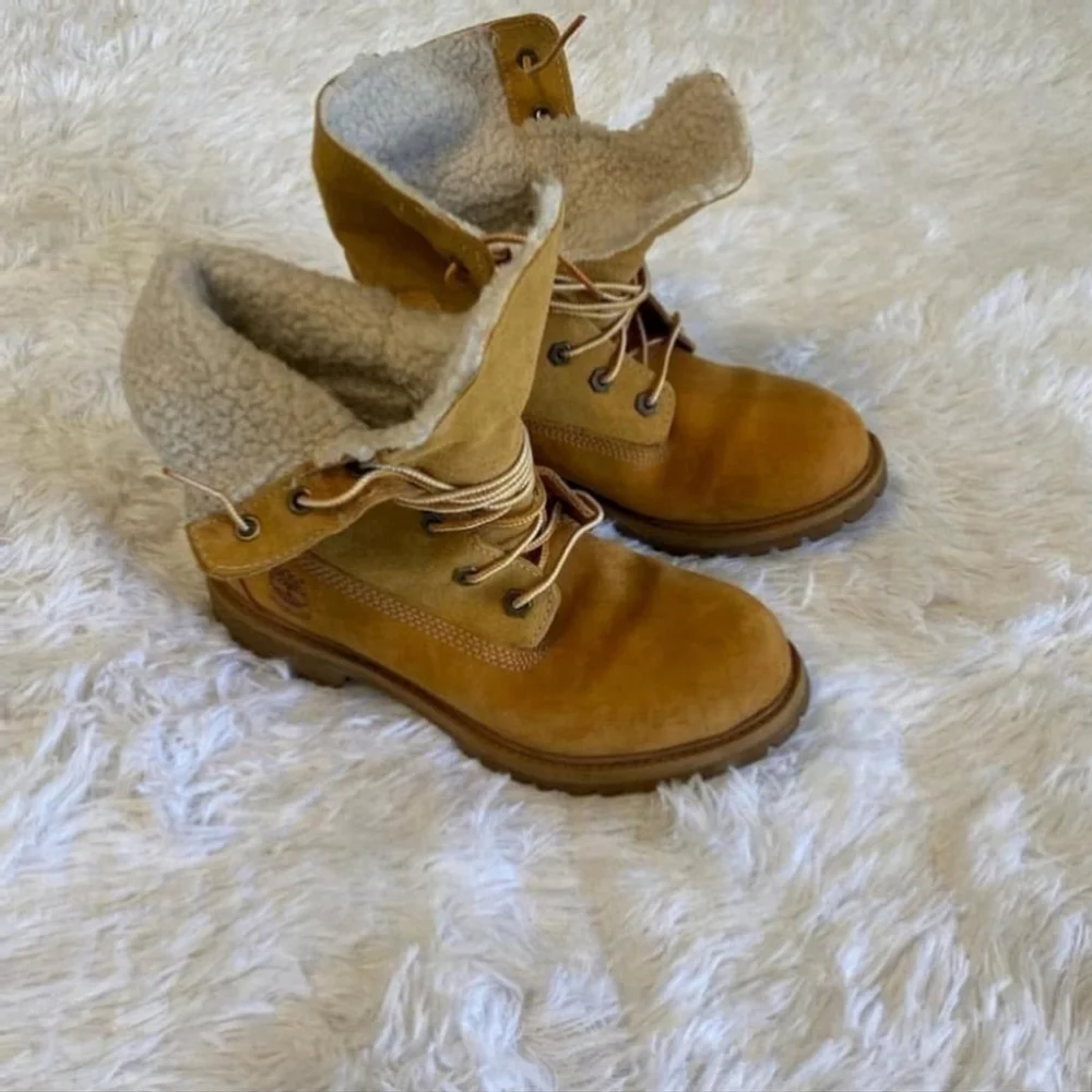 TIMBERLAND workboot fur lined fold down waterproof ankle size 6 1/2